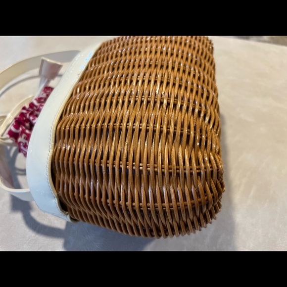🤎🤍Burberry Wicker Bag🤍🤎 - Picture 6 of 13